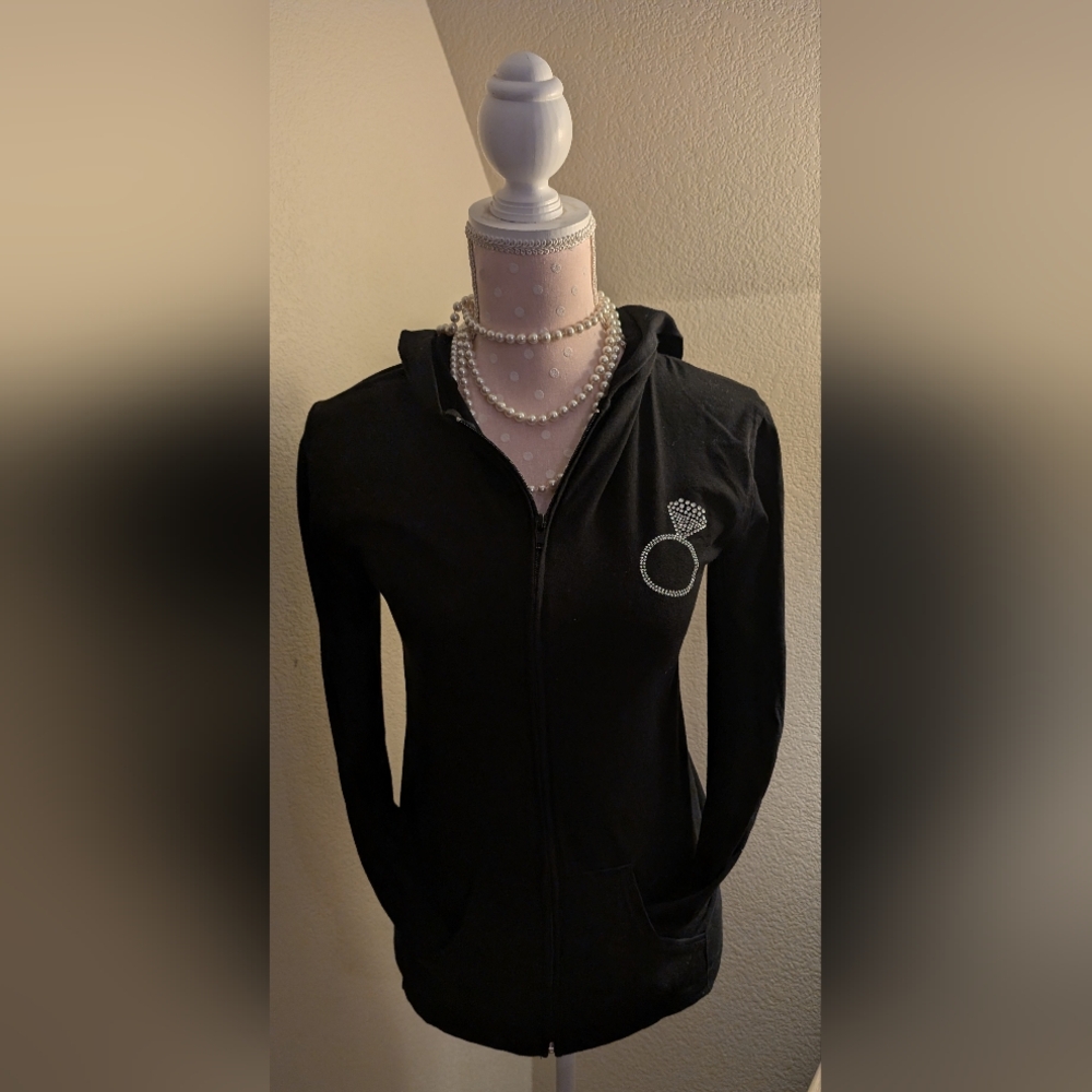 Elegant Black Women's Hoodie with Rhinestone Detail